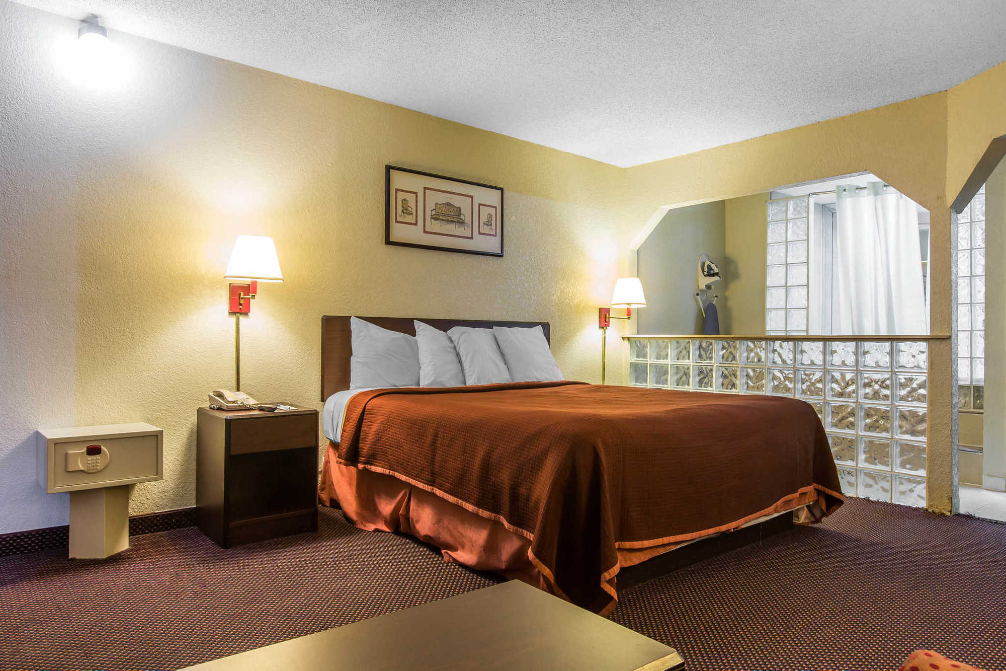 Rodeway Inn Marietta Room photo